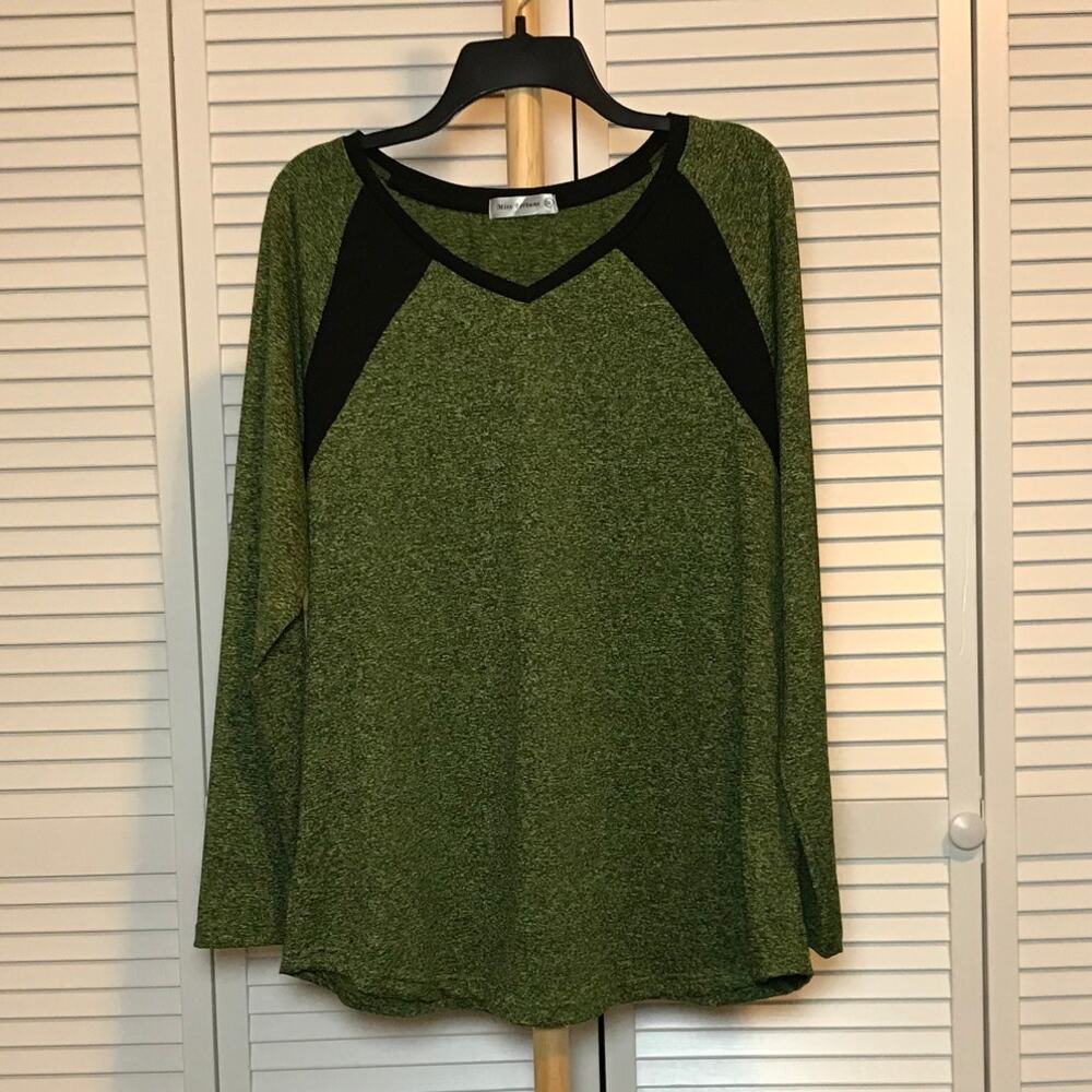 Miss Fortune Green Black V-neck Long Sleeve Activewear Women Top XXL